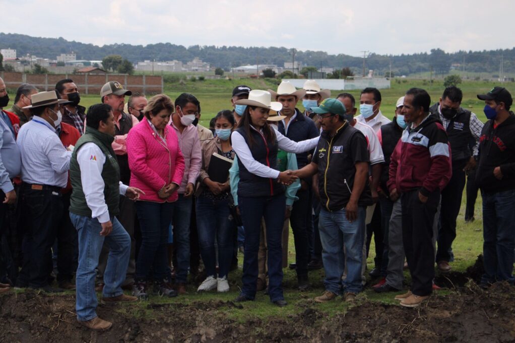 Continúan trabajos de infraestructura hidroagrícola en Atlacomulco